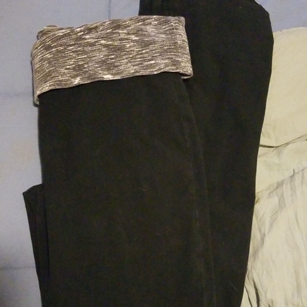 yoga pants